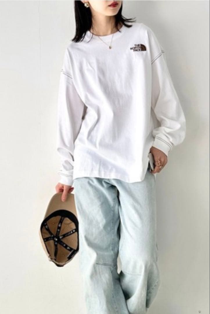 【新品】ノースフェイス 韓国限定 ホワイトレーベル ロゴ ロンT ホワイト M