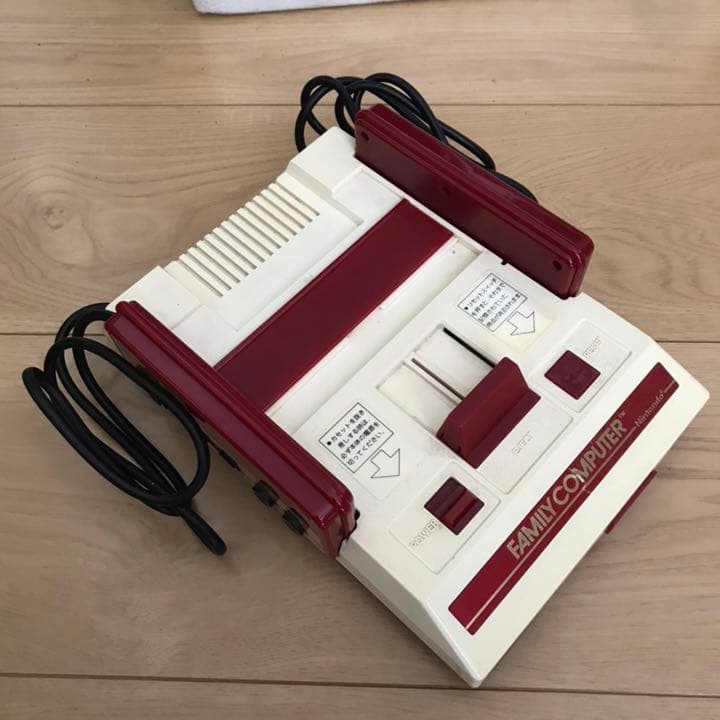 ファミリーコンピュータ 本体 HVC-001