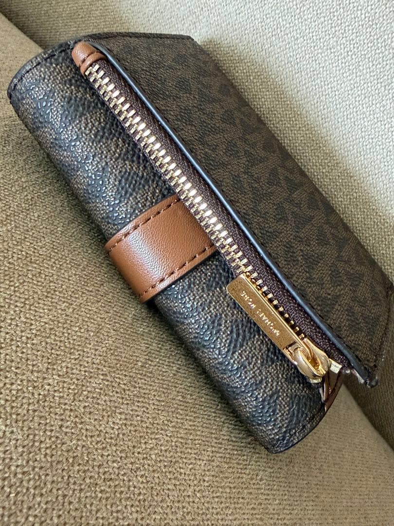 MICHAEL KORS 三つ折り財布