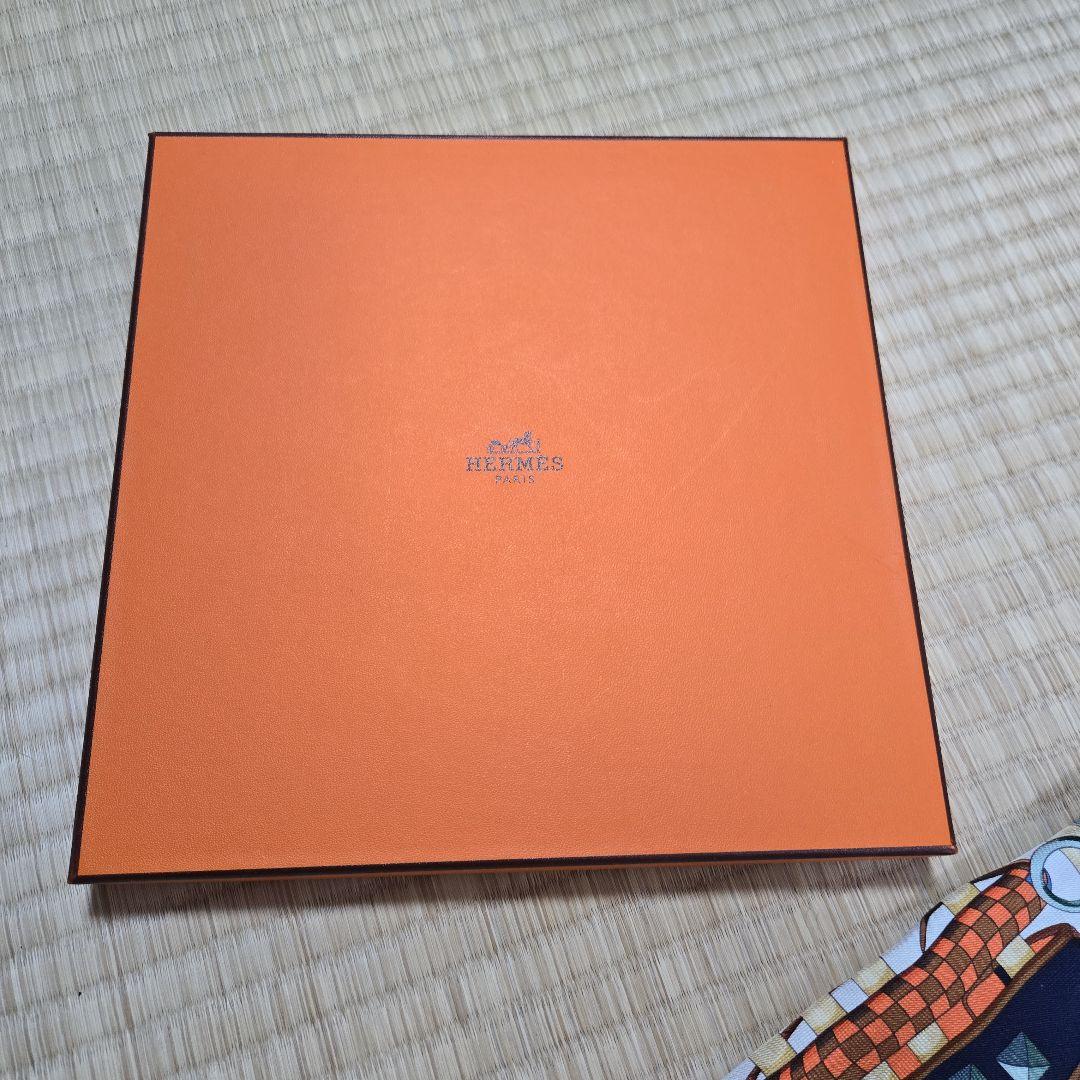 HERMES デザイン ストール 90cm x 90cm