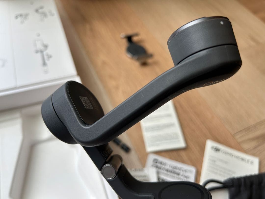 【箱付美品】DJI Osmo Mobile 6 スタビライザー