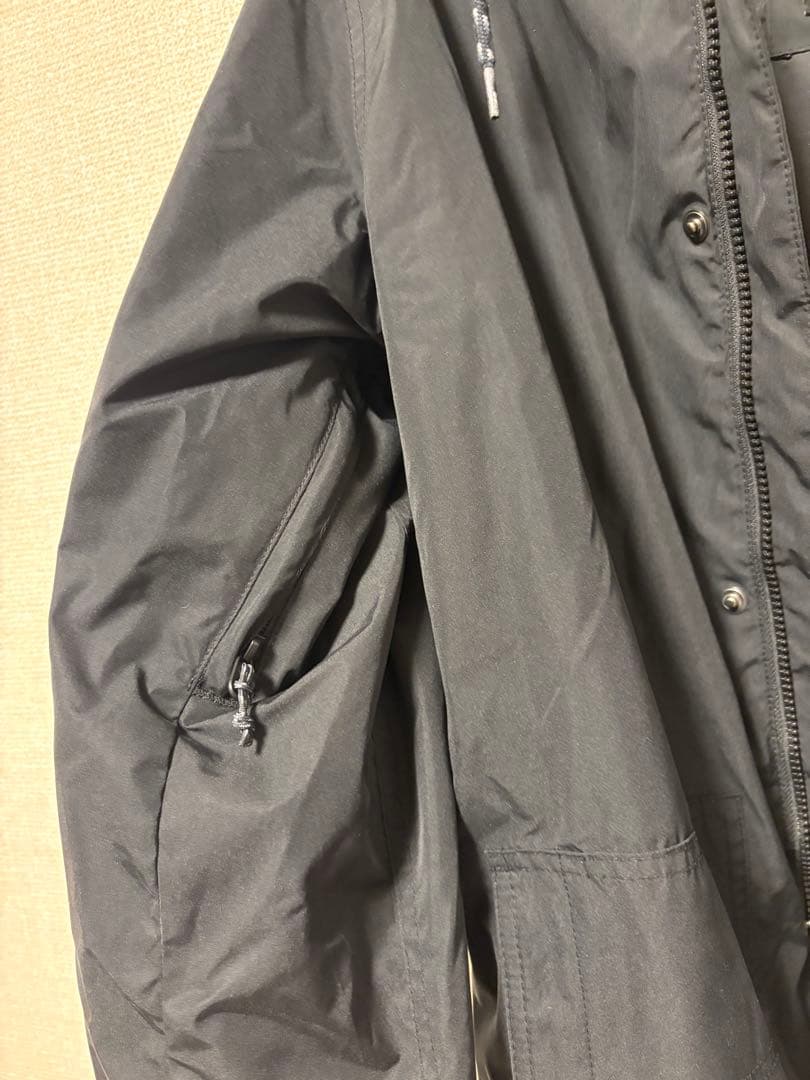 【最終値下げ】Burtonスノーボードジャケット ブラックS ダンモア