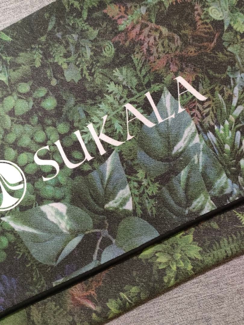 ⑥SUKALA ヨギラグ ボタニカル柄