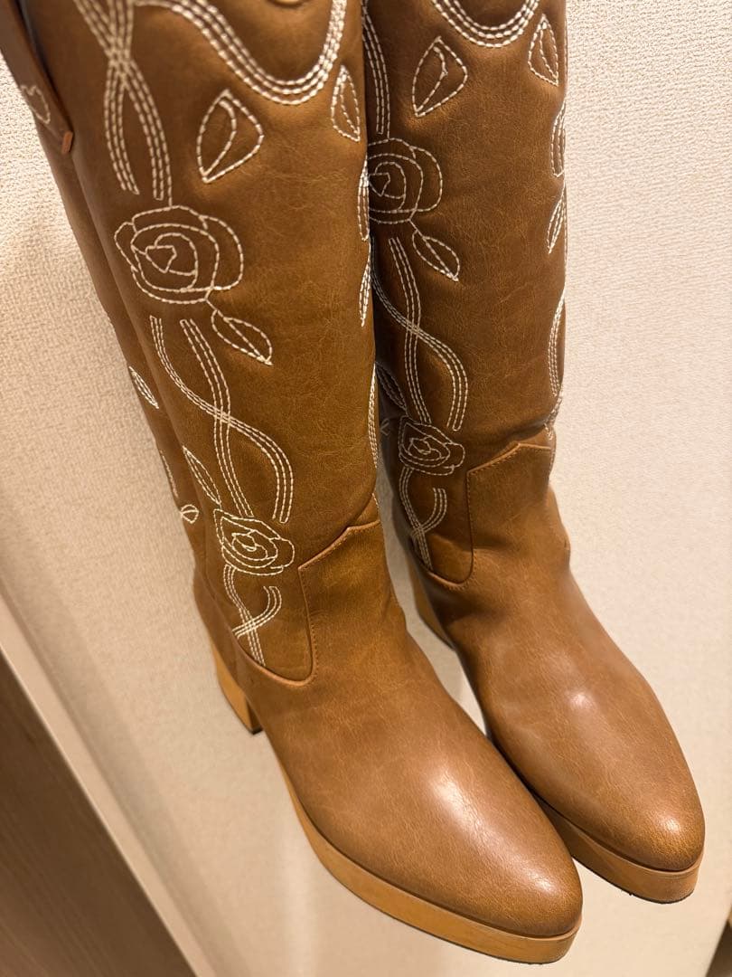 靴 Treaturself Rose embroiderywesternboots