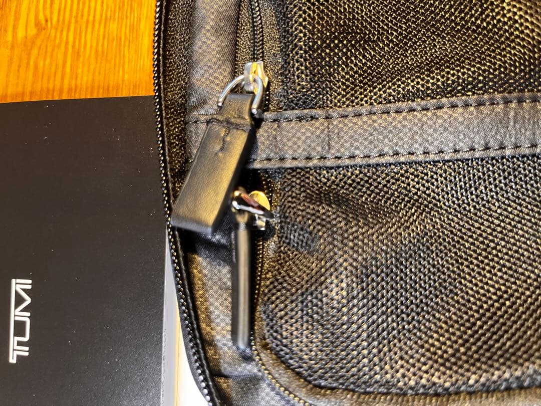 TUMI ブラック アクセサリーポーチ　ラージ