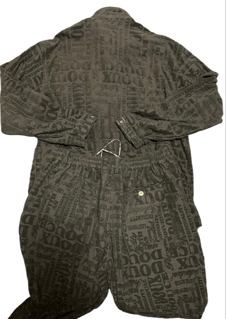 DOUX DOUCH XL セットアップ ブラック　型押し