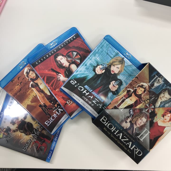 バイオハザード Blu-rayスペシャル・クアドリロジーBOX〈4枚組〉/製作…