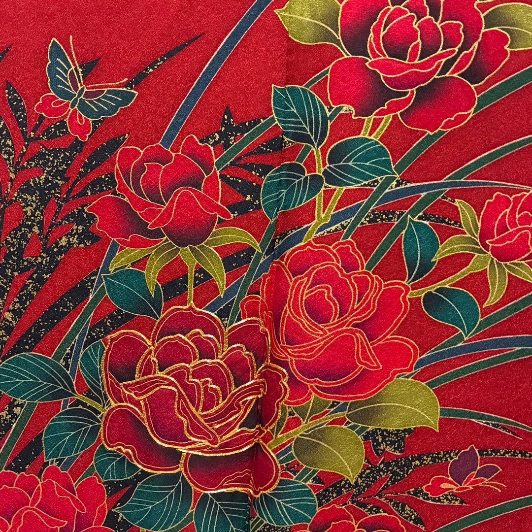 D207 振袖　薔薇　蝶々　金駒刺繍　正絹　着物　袷　極美品