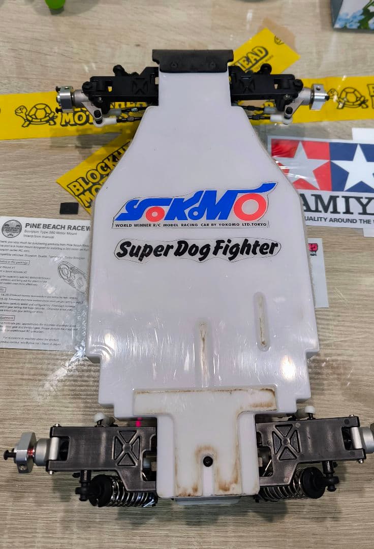 し*ー様 ヨコモ スーパードッグファイター 2.2インチタイヤ付