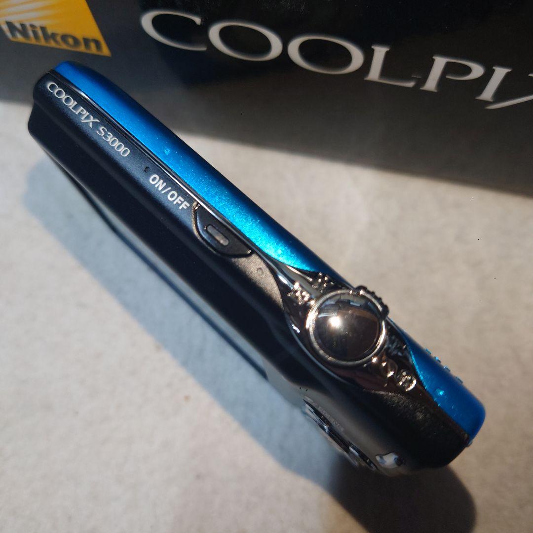 Nikon COOLPIX .S3000デジタルカメラ 青