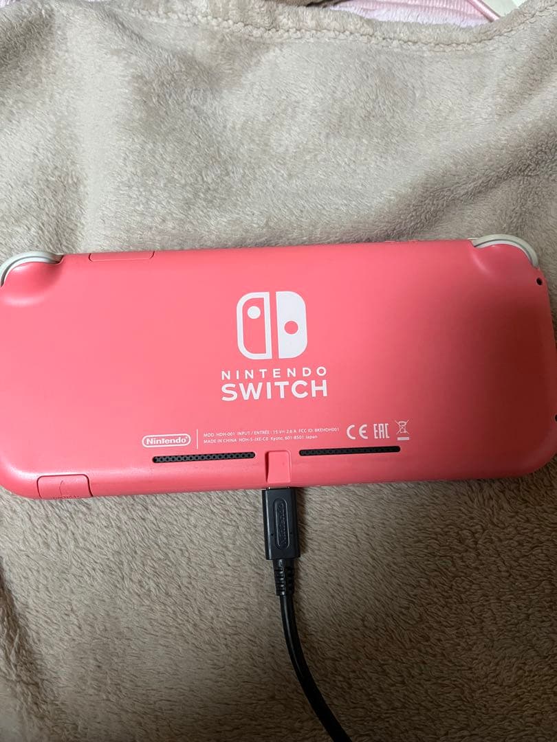 Nintendo Switch Lite ピンク　充電器付き