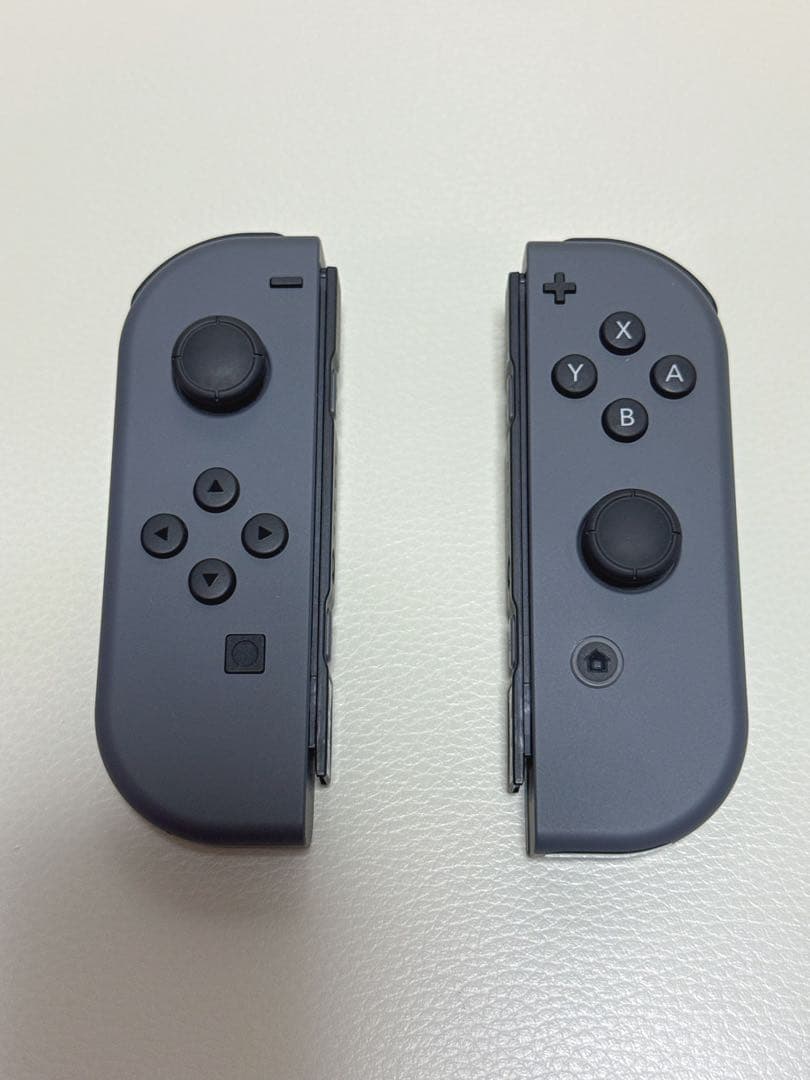 【美品】ニンテンドースイッチ本体 グレー液晶保護フィルム付
