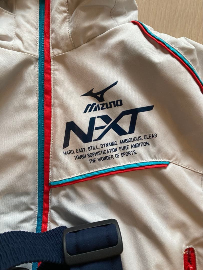 1回着用のみ！！130㎝ Mizuno NXT スキーウェア 子ども用