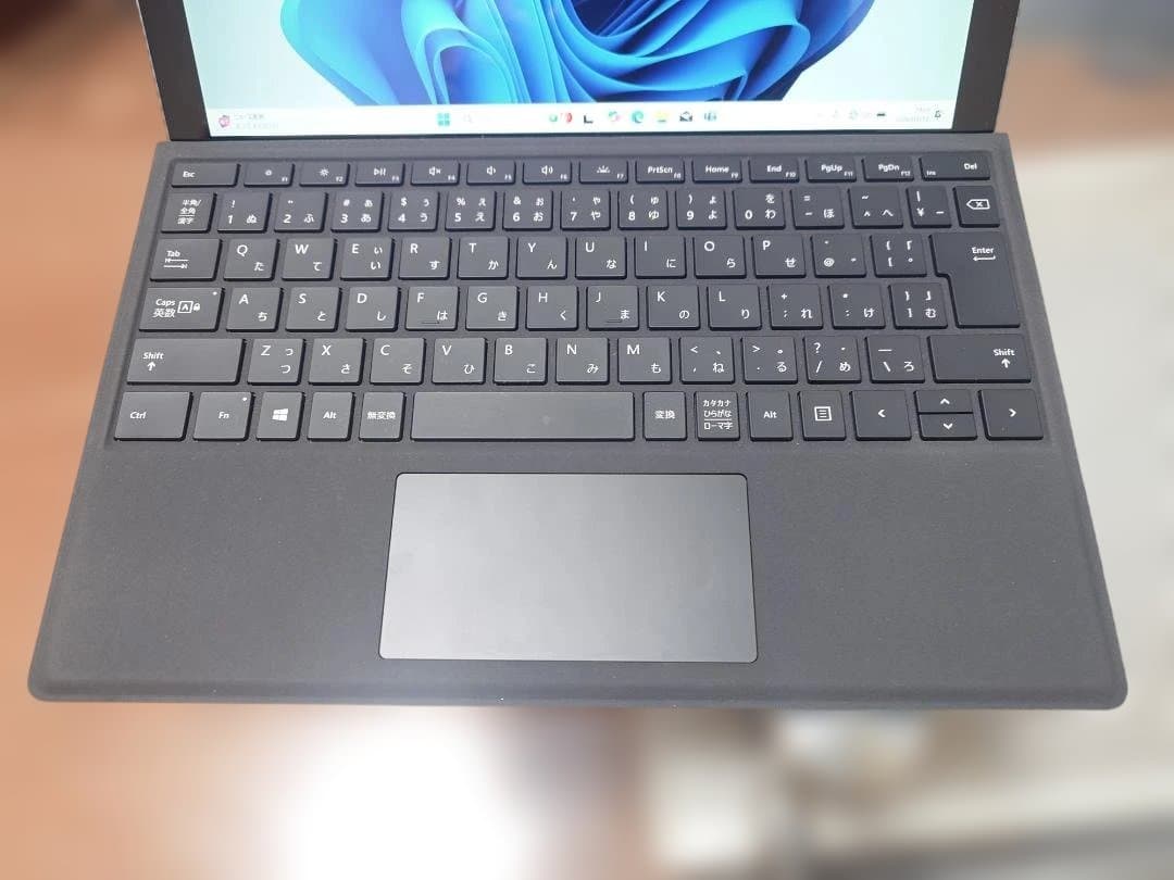 surface pro6 キーボード付属 メモリ８Gb SSD128Gb
