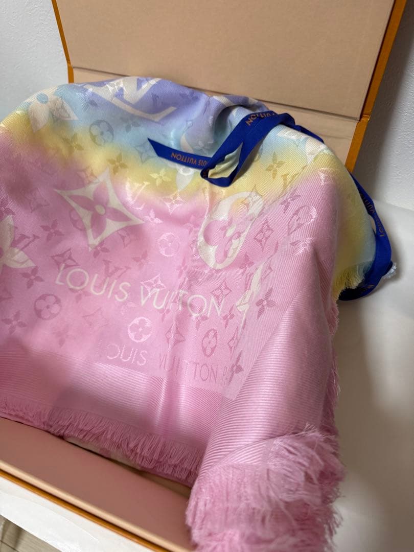 LOUIS VUITTON ピンク グラデーション ストール