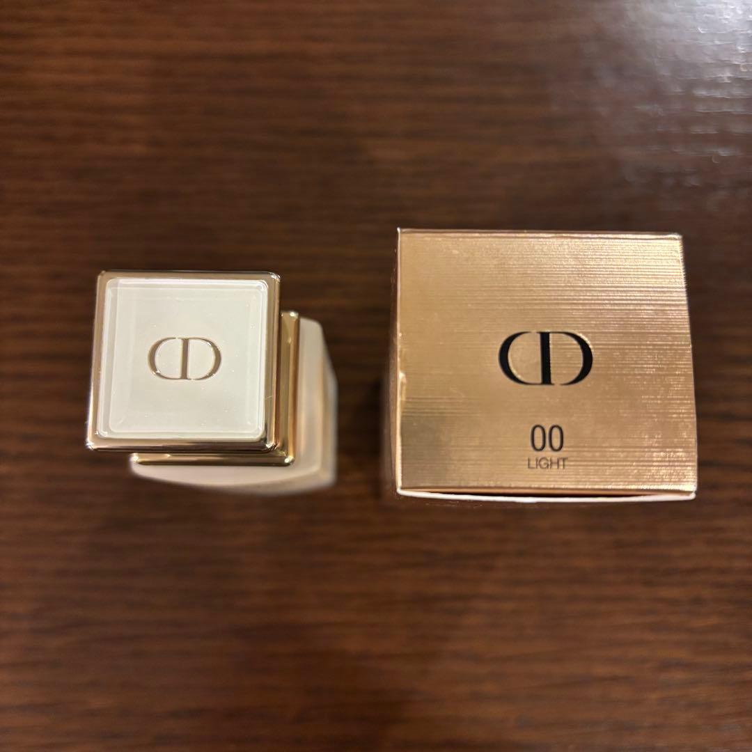 【24時間以内発送】Dior プレステージ UV ミネラル BB 00