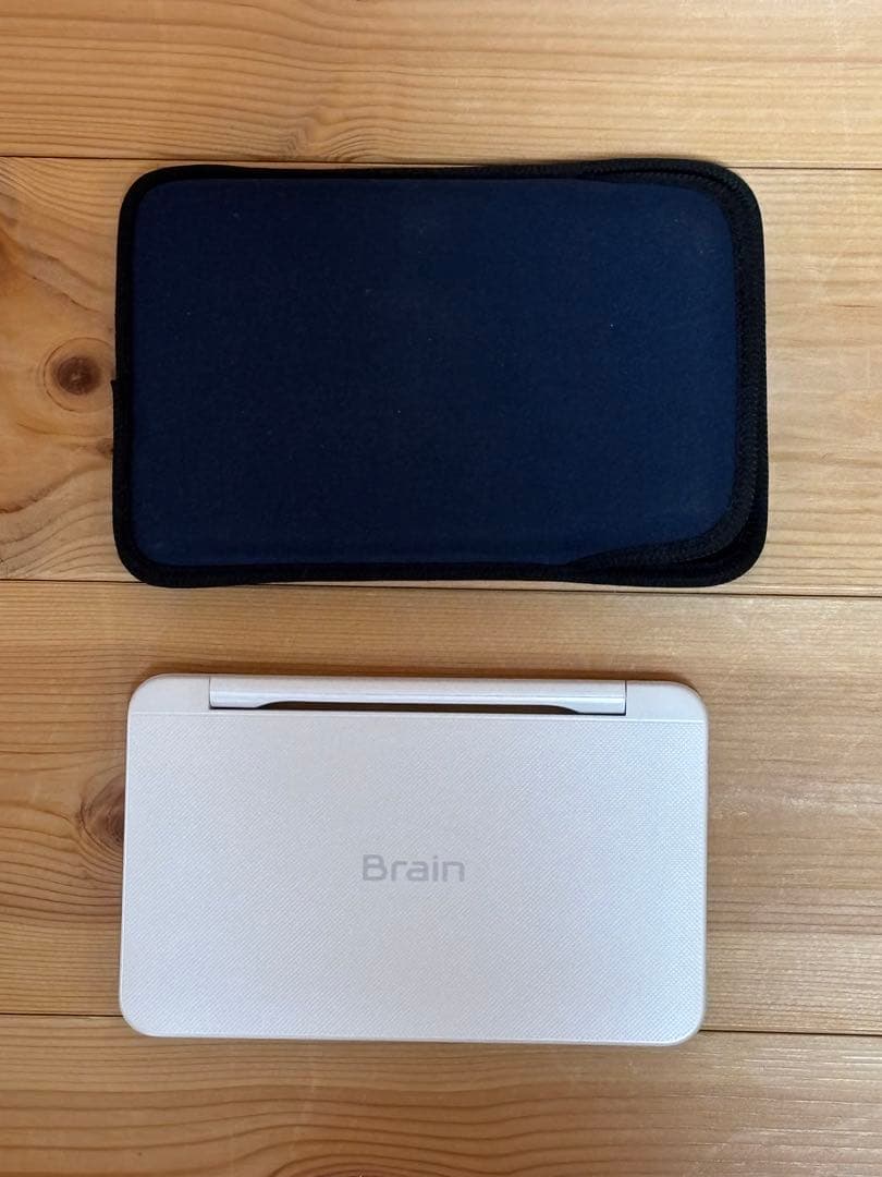 SHARP 電子辞書Brain PW-ES8200