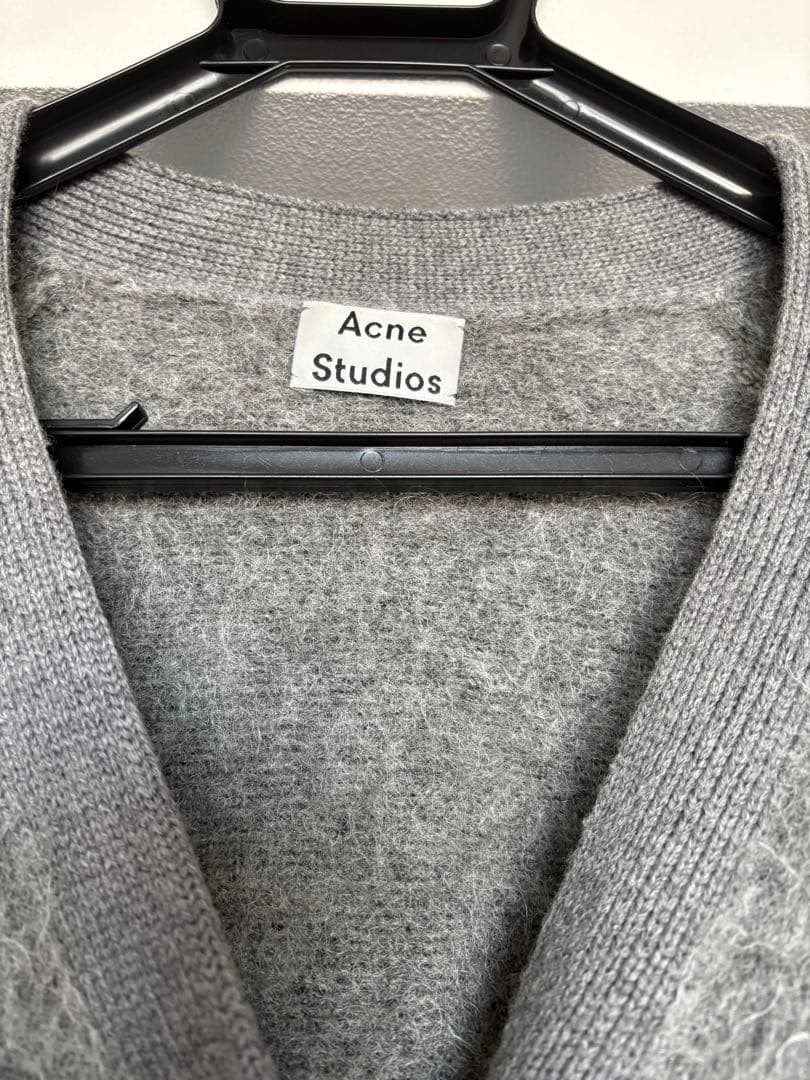 Acne Studios グレー カーディガン