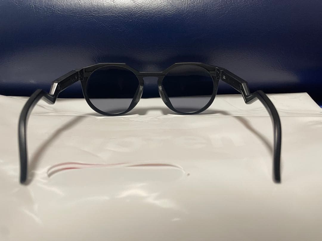 Oakley HSTN ブラック サングラス 偏光レンズ