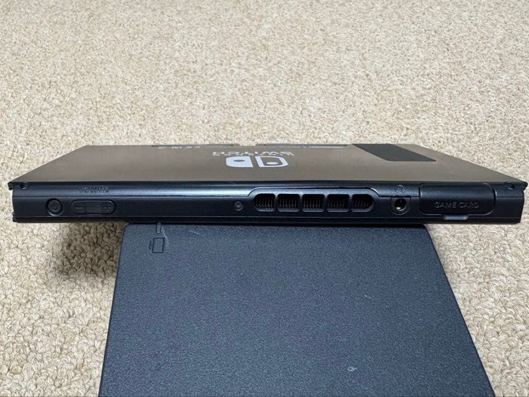 Nintendo Switch 赤/青 本体＋付属品　ジャンク品