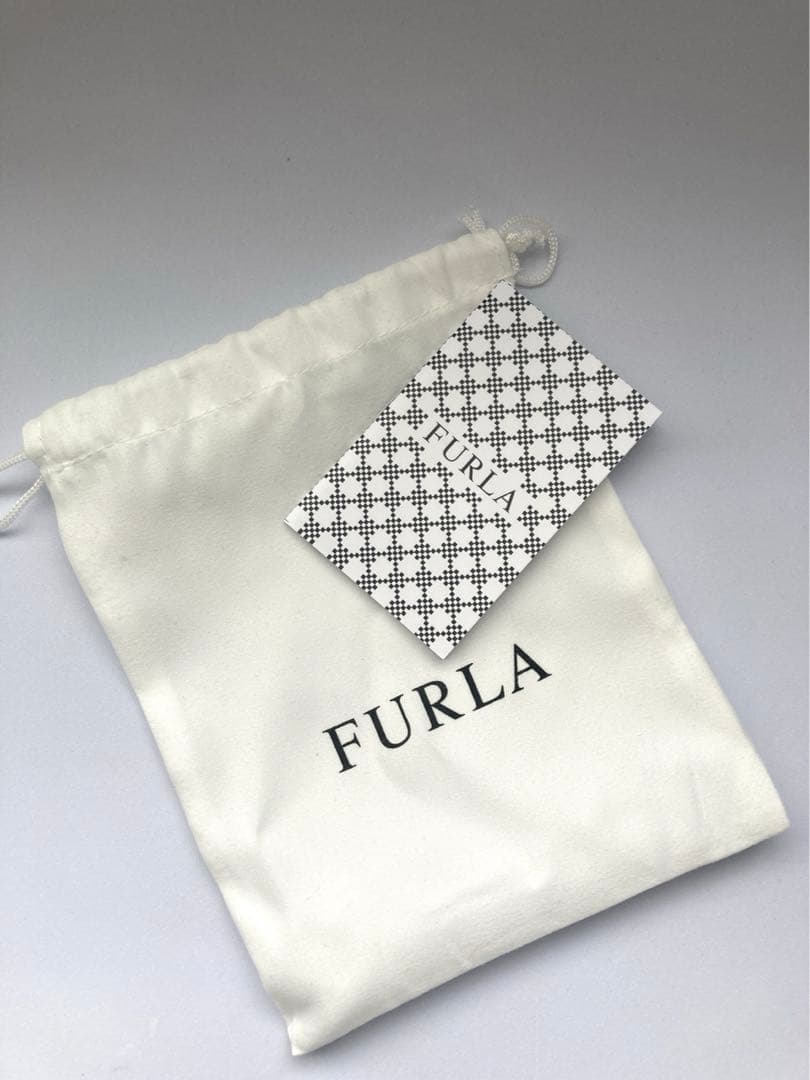 FURLA グリーン 二つ折り財布