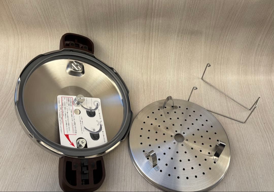 【新品未使用】魔法のクイック料理 wonderchef 両手圧力鍋5.5L