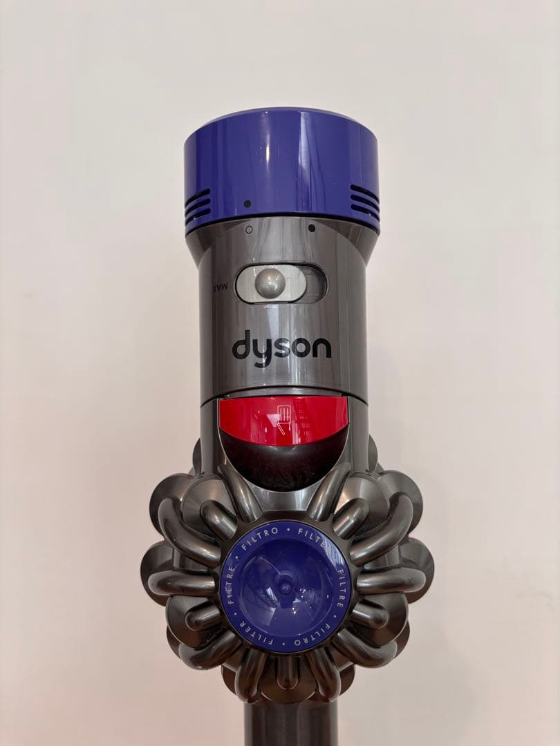 【ジャンク品の可能性】Dyson V8 Fluffy+ スタンド付き