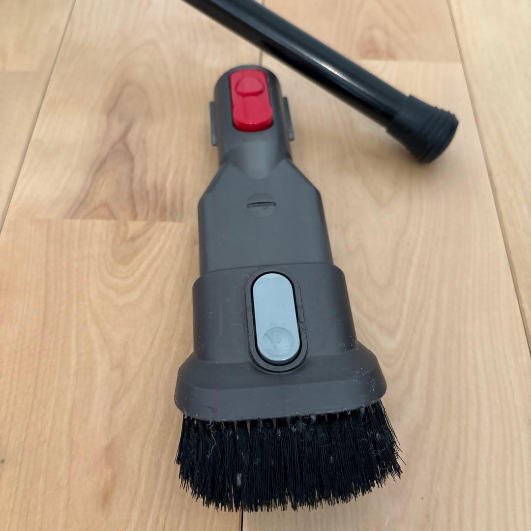 【ジャンク品の可能性】Dyson V8 Fluffy+ スタンド付き