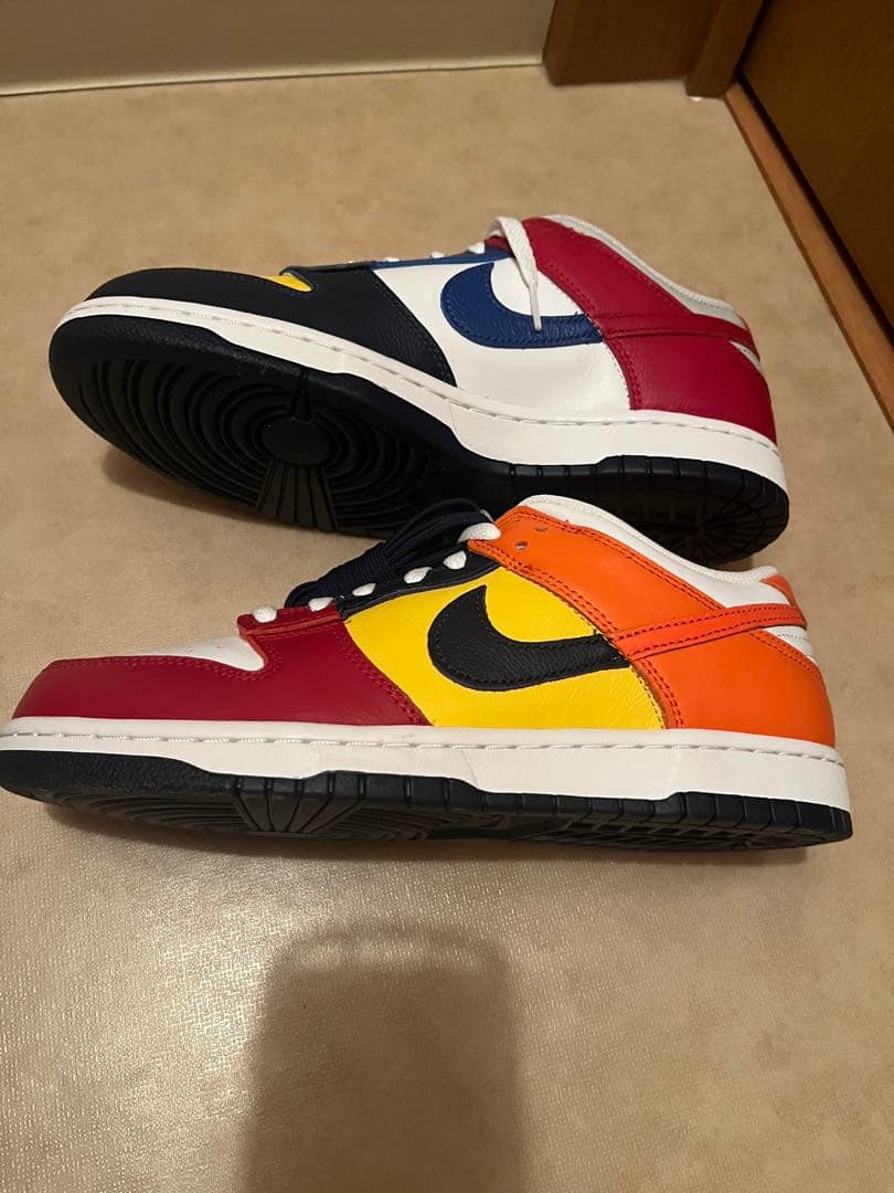 Nike Dunk マルチカラー スニーカー