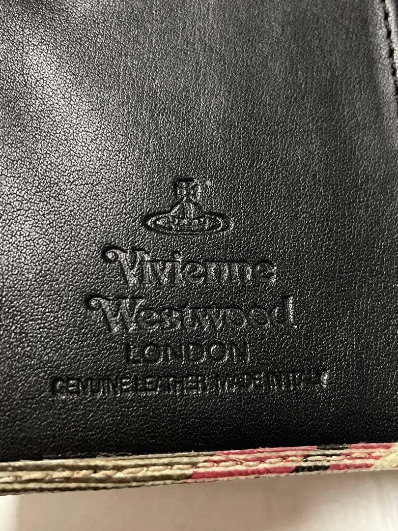 Vivienne Westwoodヴィヴィアンウエストウッド　折財布　❤︎