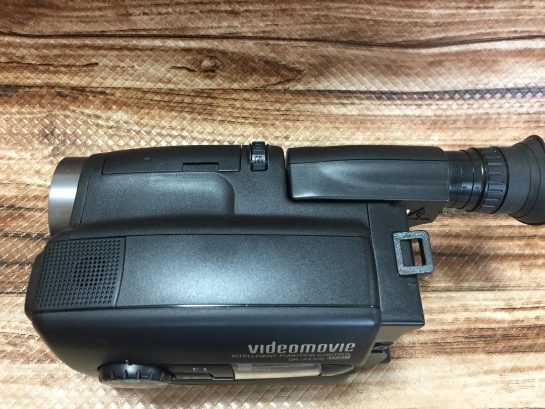 撮影再生ダビングOK　VICTOR　GR-AX100　付属品有　S-VHS-C