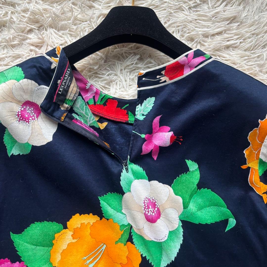 極美品✨レオナール 半袖カットソー トップス シャツ 総柄 花柄 トリム LL