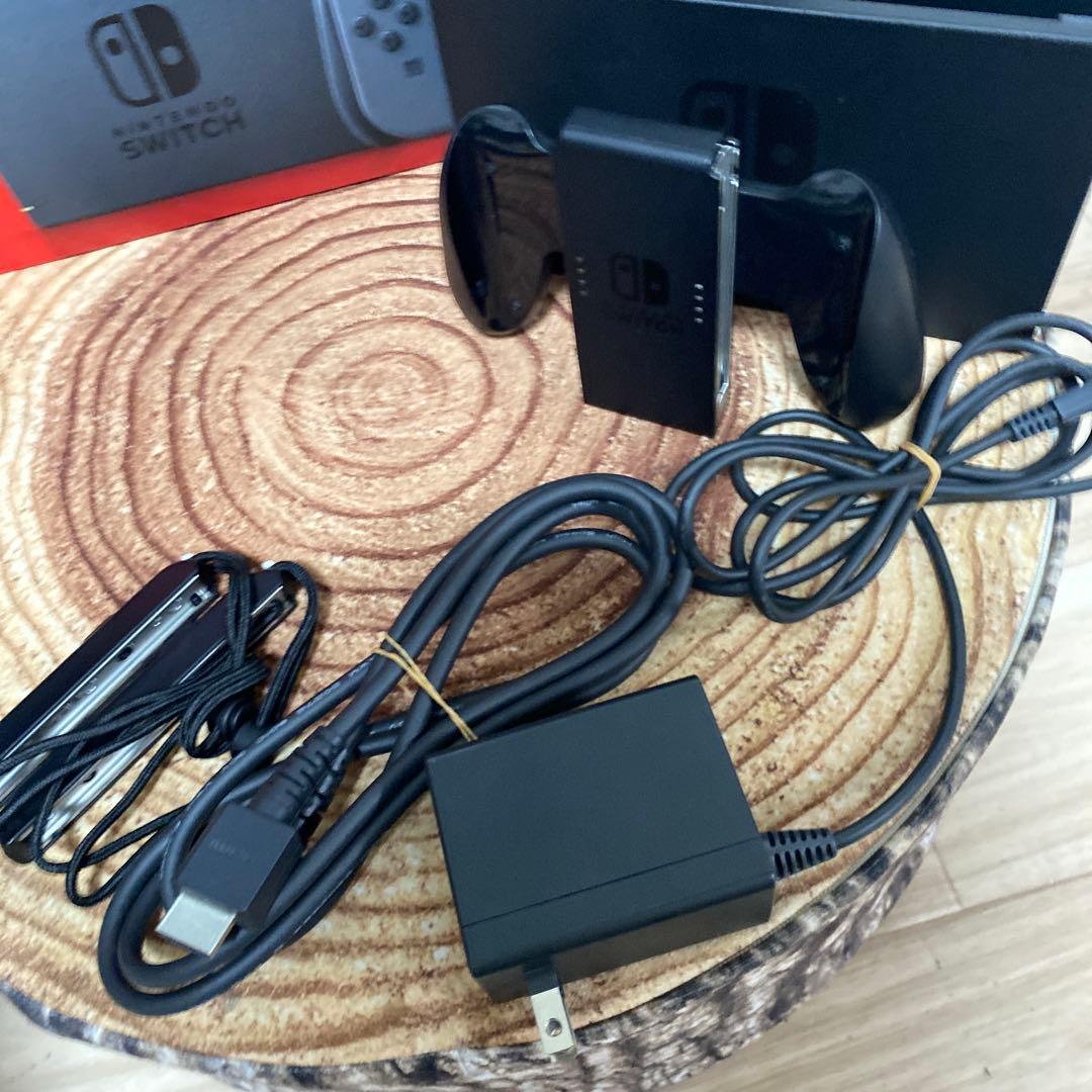 Nintendo Switch ニンテンドースイッチ本体　グレー②