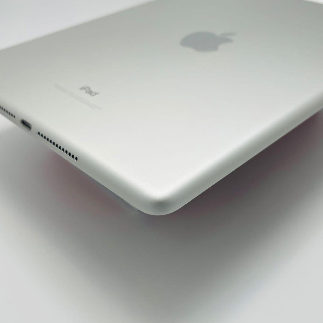 A 95% iPad第5世代 32GB シルバー　SIMフリー 本体
