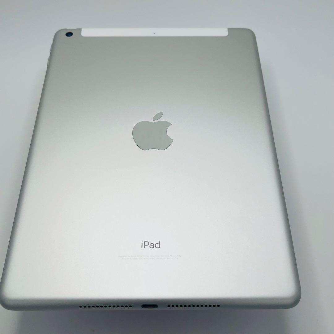A 95% iPad第5世代 32GB シルバー　SIMフリー 本体