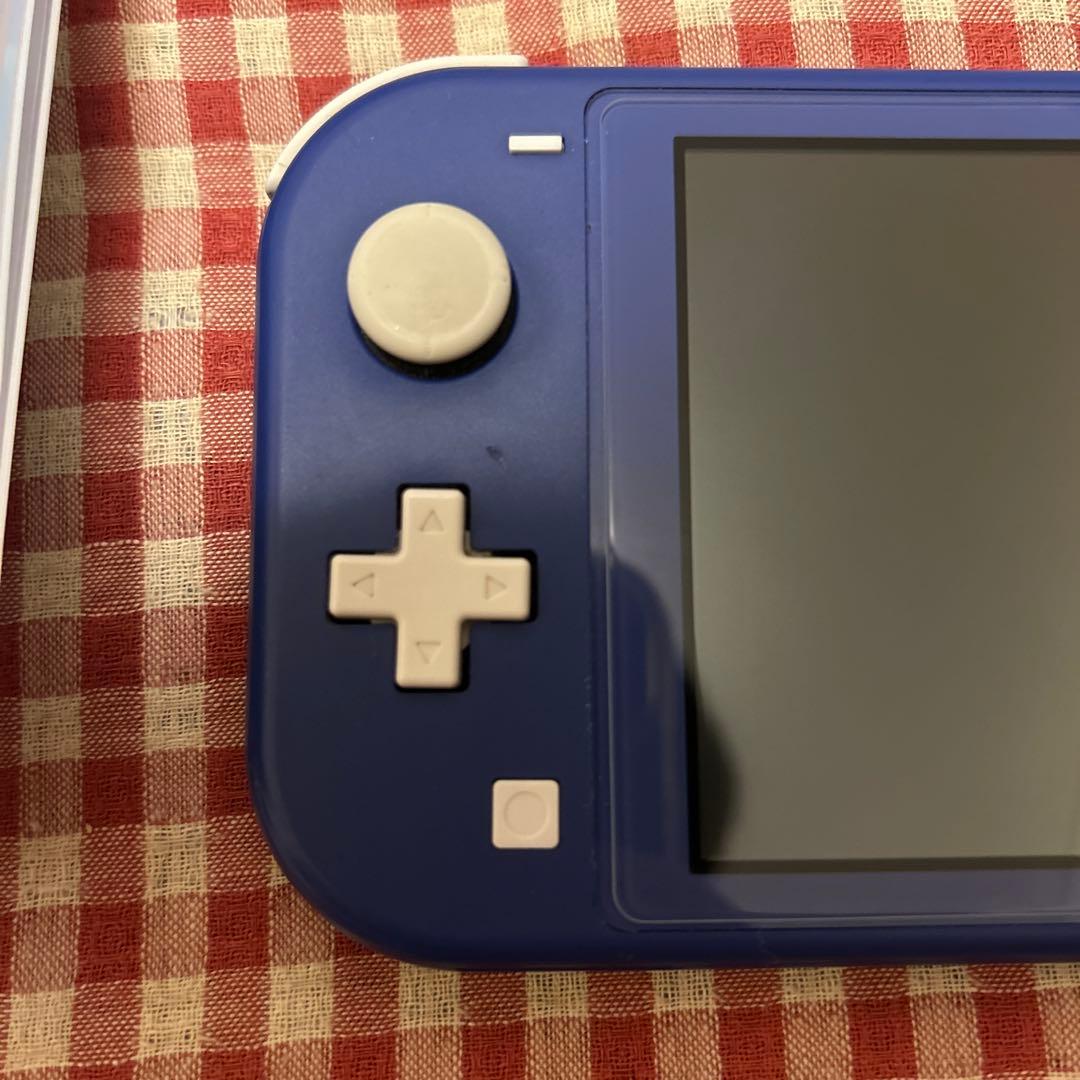 スイッチライトブルー本体、ソフト付き