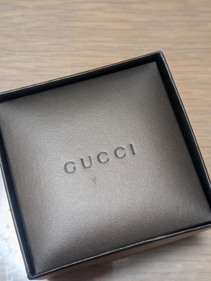 【GUCCI】シルバーネックレス