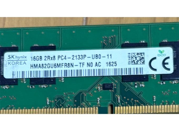DDR4-SDRAM 16GBx2枚（合計32GB) SK hynix