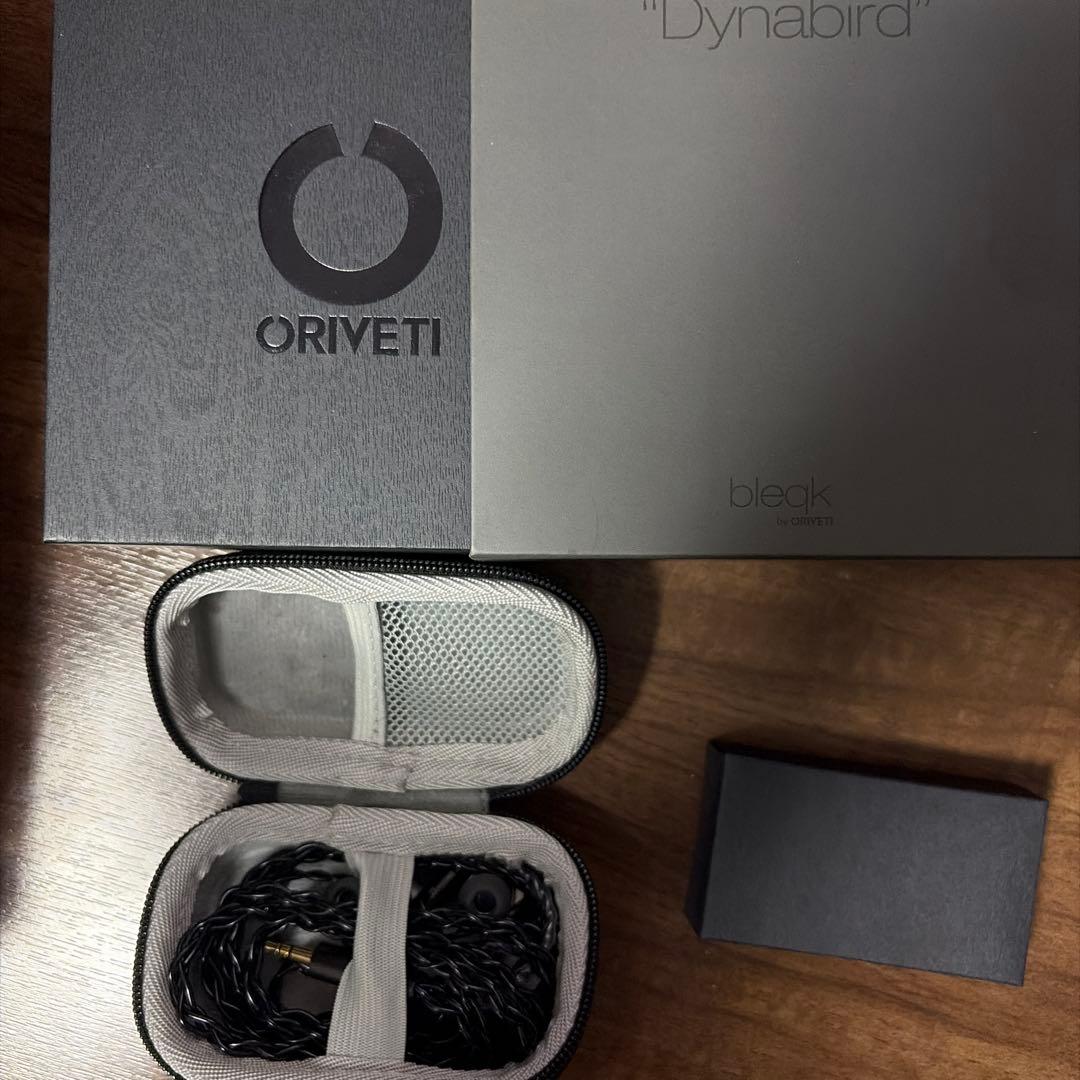 ORIVETI bleqk Dynabird 有線イヤホン