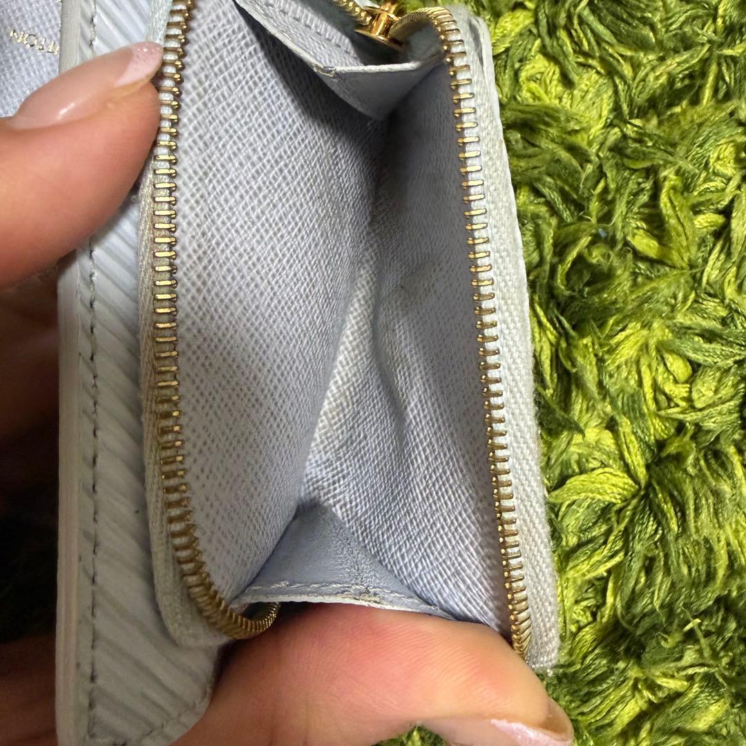 ルイヴィトン ミニ財布 エピ ポルトフォイユ ツイストコンパクト