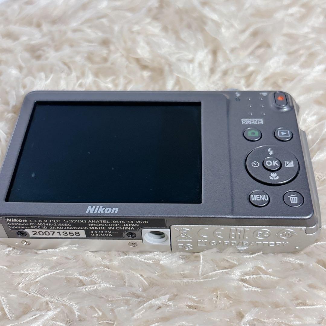 【極美品】 Nikon ニコン COOLPIX S3700 デジカメ wifi