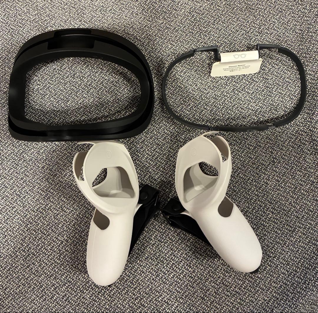  quest2 128GB + elite strap付属