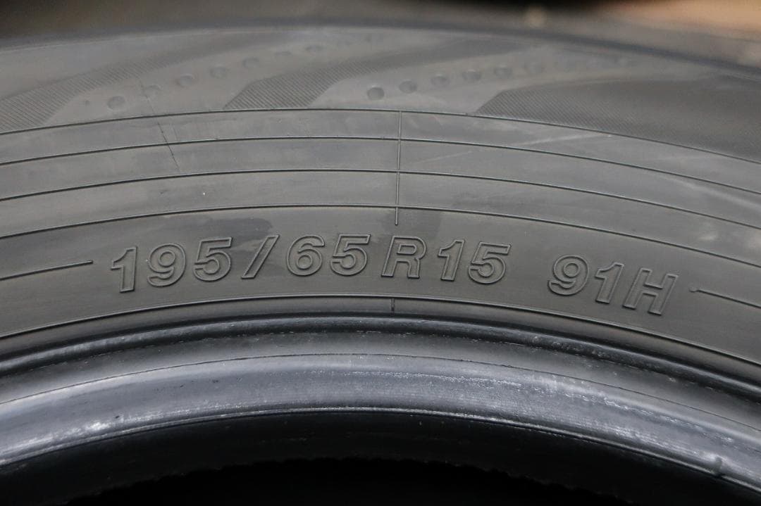 2023年製　ヨコハマ　ブルーアース　RV03　195/65R15　国産　4本