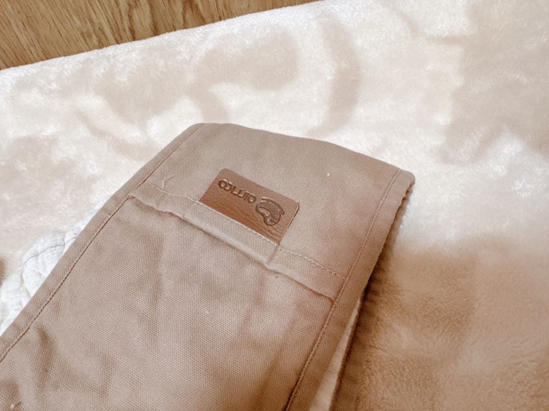 【良品】軽量で持ち運びも楽々♪エアリコベビー抱っこ紐グレイッシュブラウン