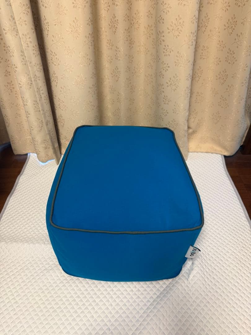 新品　ヨギボー　オットマン