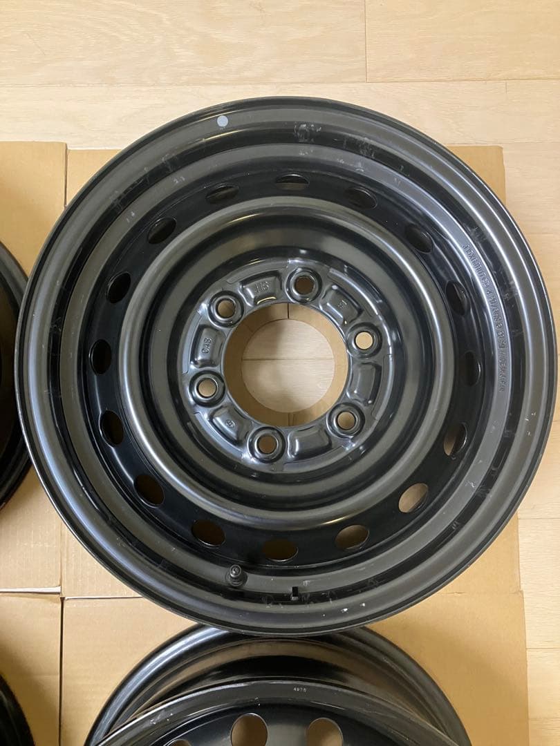 トヨタ ハイエース　スチールホイール　専用①