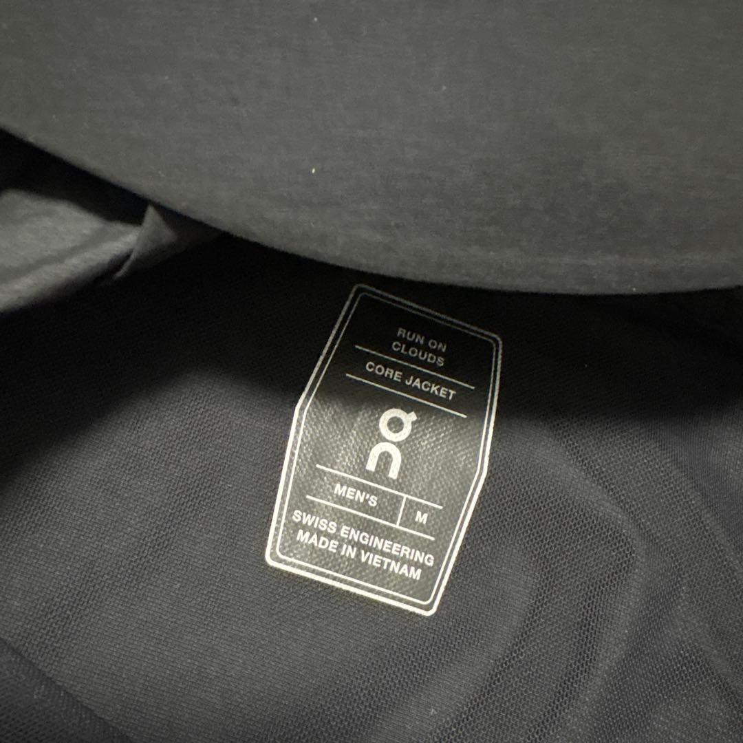 On Core jacket （M）