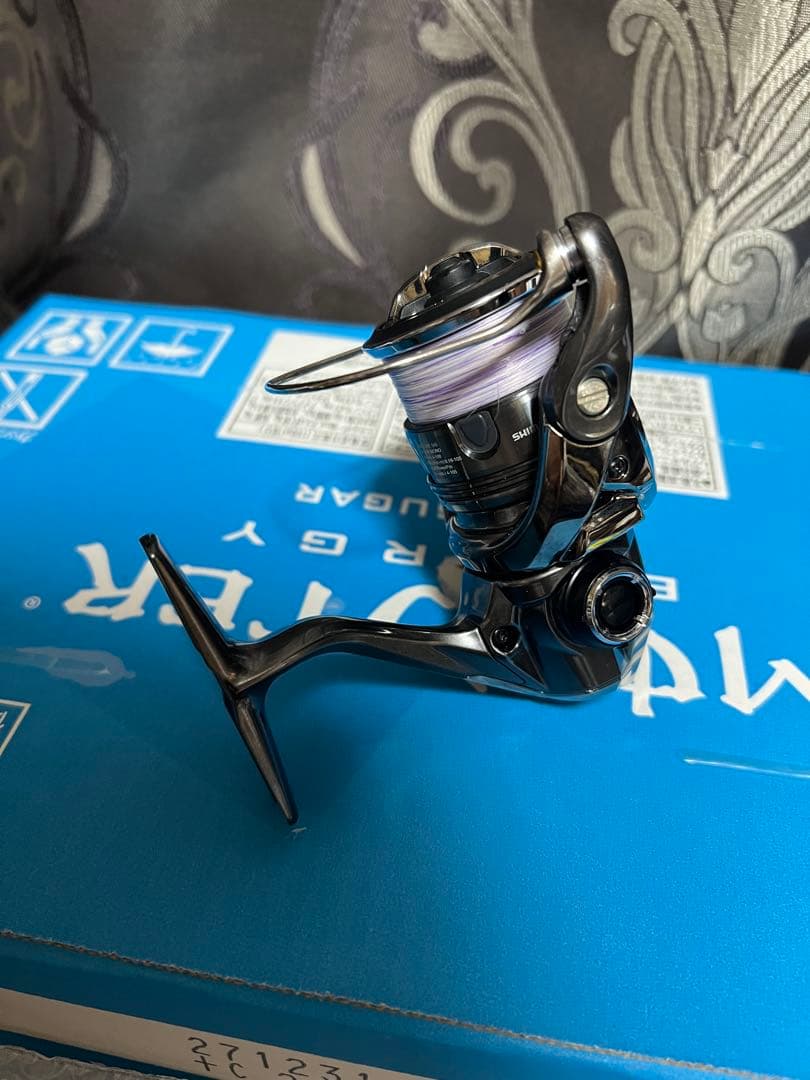 SHIMANO 24TWIN POWER C2000S スピニングリール