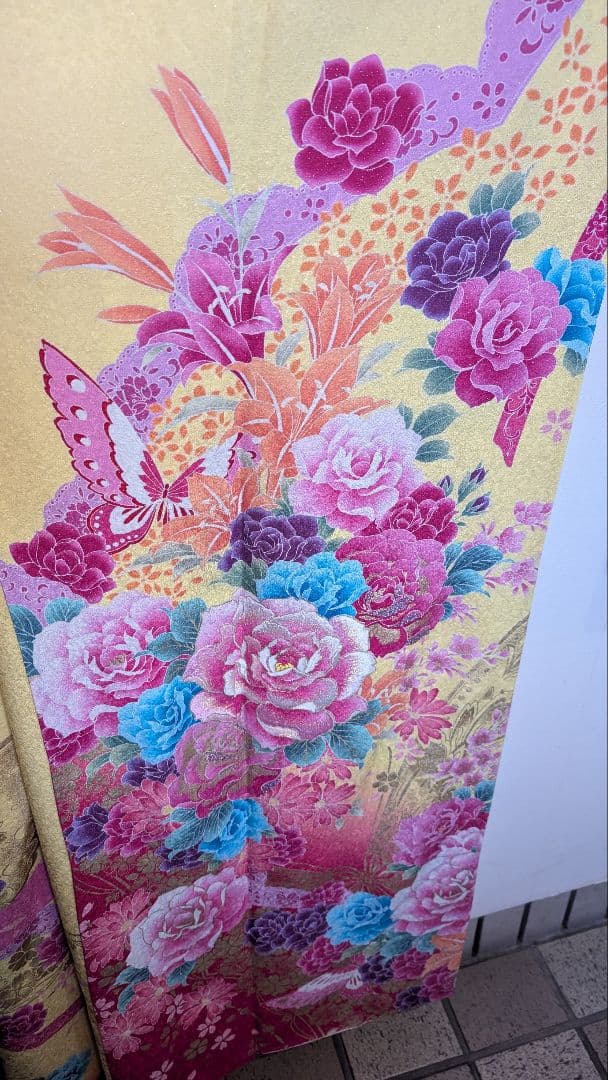 【美品】振袖 華やかな花柄 蝶柄 黄色♪
