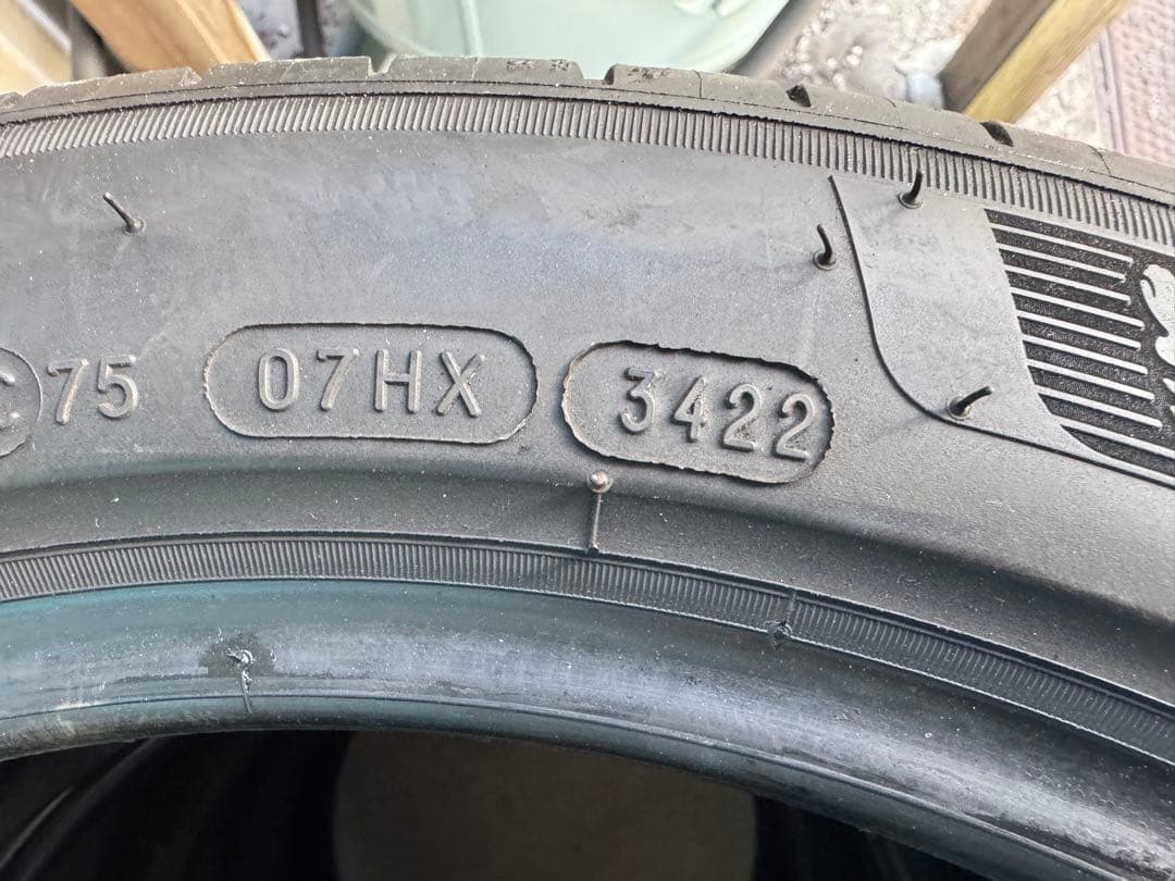 ⭐︎倉庫整理品⭐︎送料込⭐︎205/50R17 ミシュラン　パイロットスポーツ4